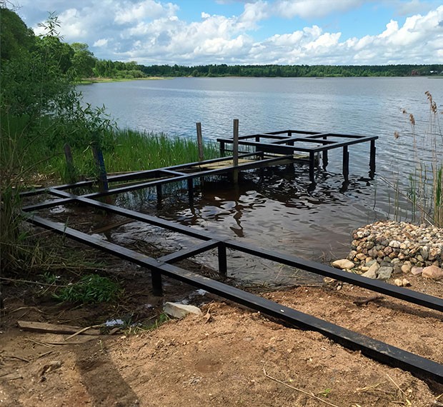 Винтовые сваи для пирсов и причалов в Новогродовке